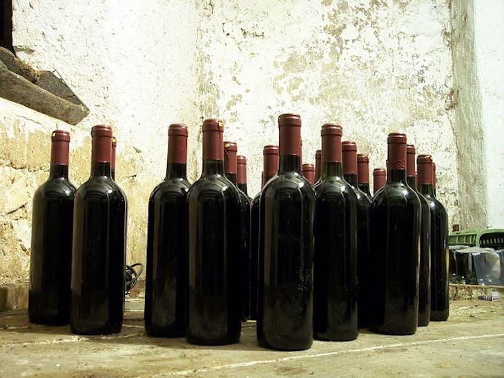 Грабители вынесли вино на сумму больше 31 миллиона рублей