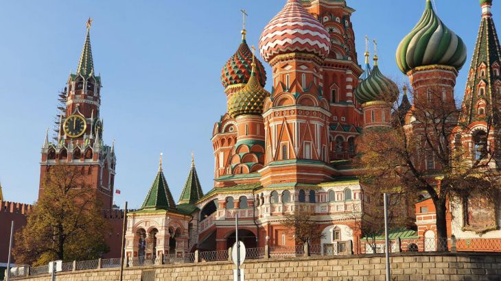 Россиянку арестовали за откровенное фото у Кремля. Что произошло Арест