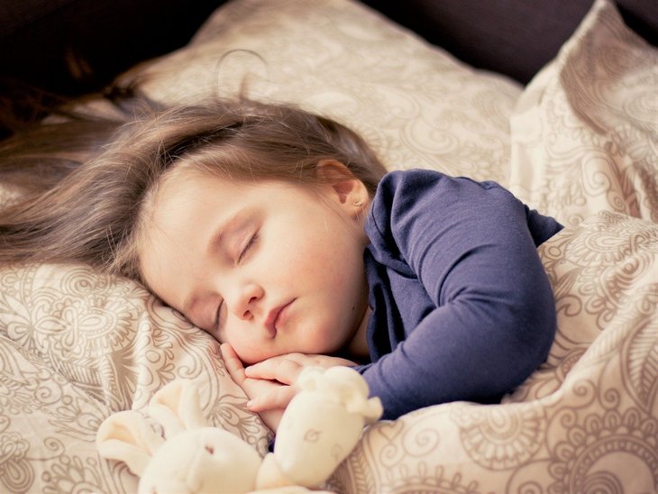 Привычка спать со светом может привести к тяжелым последствиям