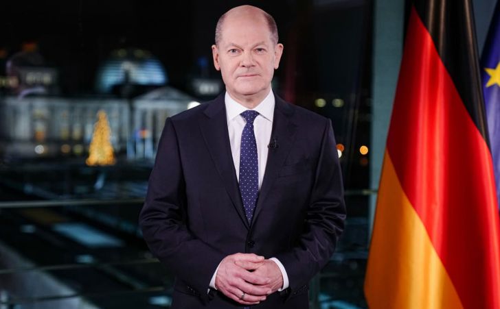 Канцлер ФРГ Шольц упомянул Украину в новогоднем поздравлении в связи с угрозами ЕС Шольц