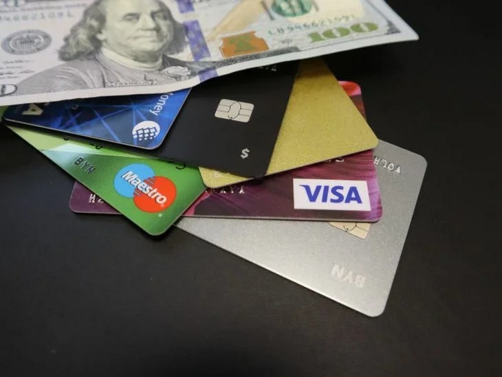 Популярность кредитных карт выросла в России за 2021 год