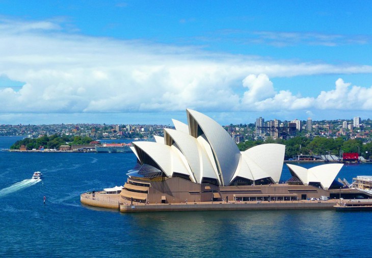 Австралия ввела санкции в отношении Лаврова и еще 146 россиян Австралия ввела санкции в отношении Лаврова и еще 146 россиян