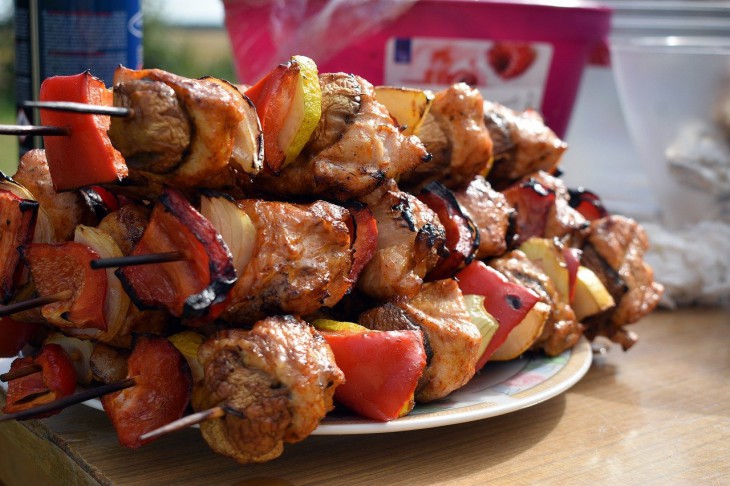Врачи дали рекомендации любителям шашлыков