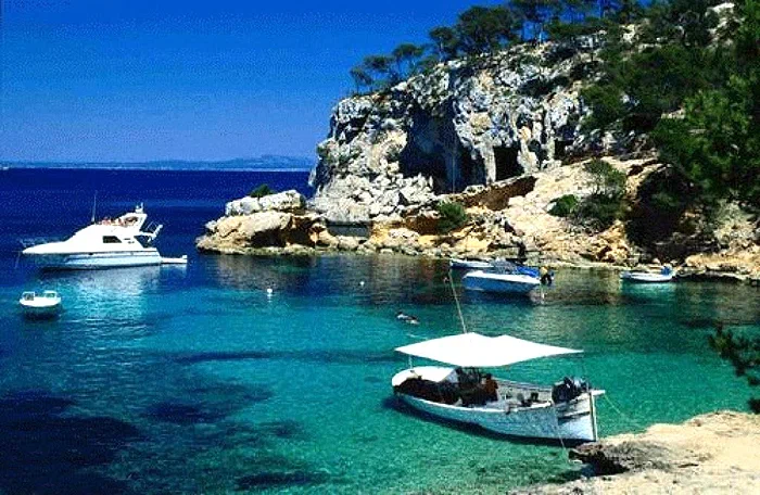 Эксперты протестировали отдых на самом популярном курорте Индонезии: что изменилось Море