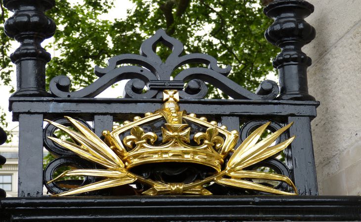 Politico: воцарение Карла III способно положить конец Британскому содружеству наций символ короны