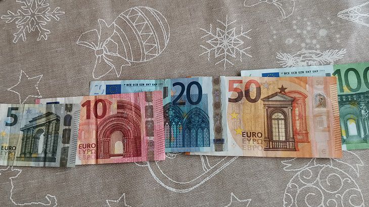 Деньги, евро