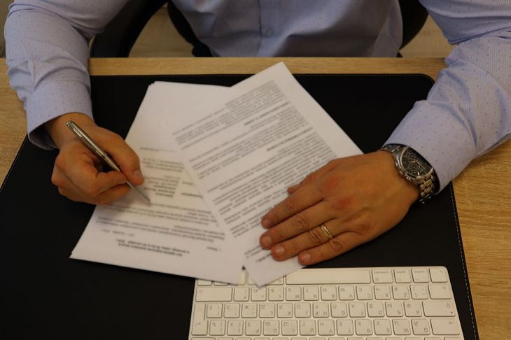 Госдума продлила на 2023 год использование антикризисных мер для обеспечения стабильности в экономике Документы