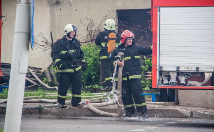 В жилом доме в Омске произошел пожар. Есть погибшие МЧС