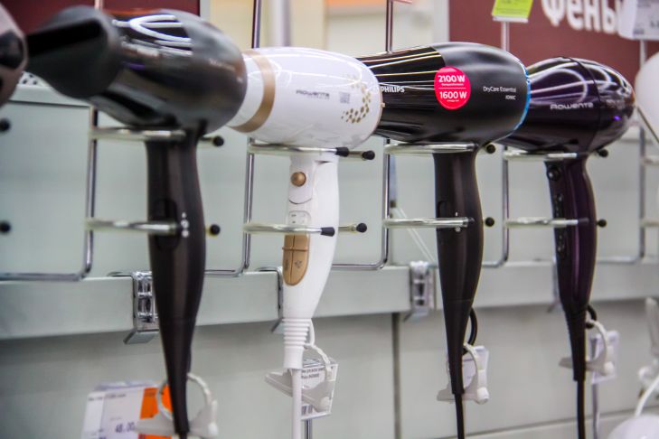 Как сушить волосы, чтобы они дольше оставались чистыми: проверенные лайфхаки фен