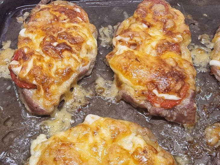 Необычное приготовление свинины в хлебном «кирпиче» Мясо