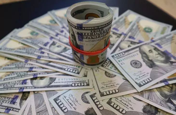 Украина получила в 2 раза меньше обещанных Западом средств, всего 65 млрд долларов доллар