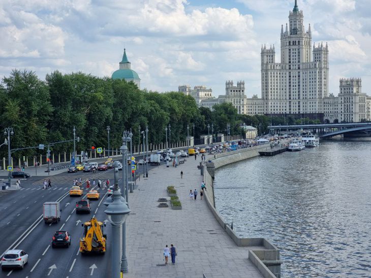 В столице запустили обучение для помощи в трудоустройстве людям с инвалидностью дом, дорога