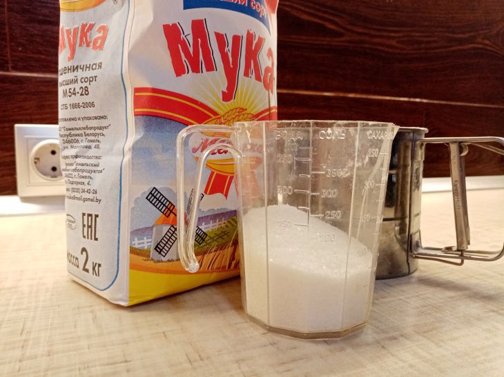 «Быстрый рецепт»: как приготовить сырные булочки без дрожжей мука, посуда