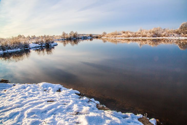 снег, водоем