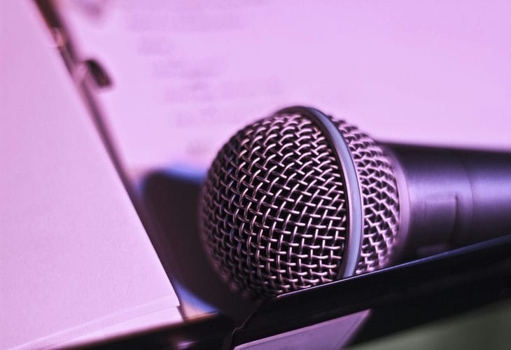 SHAMAN после развода с женой вынужден жить в гостинице микрофон