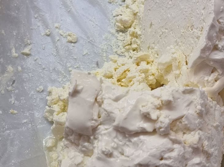 Разморозка творога без потерь: секрет, который изменит ваше мнение о заморозке творог