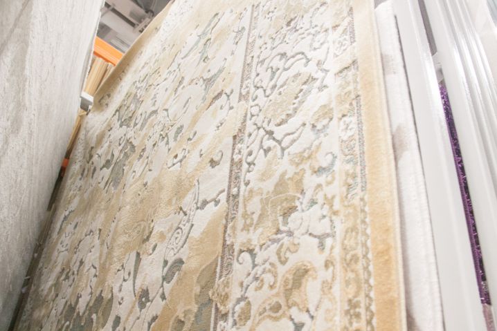 Забудьте про магазинную химию: сделайте чистящее средство для ковров сами ковер