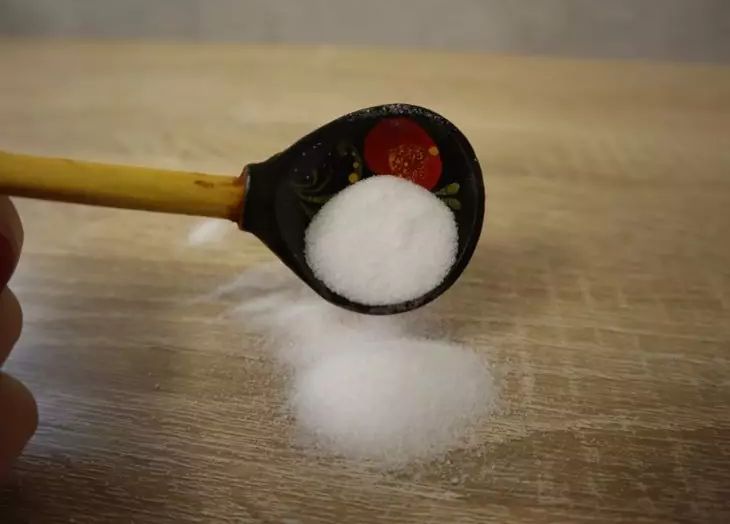 Обезболивающие, соль и вода: 3 привычки, которые разрушают почки соль