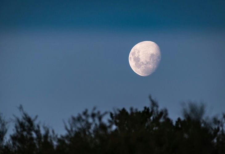 Народные приметы на 5 мая 2025 года: на что указывает убывающая луна луна