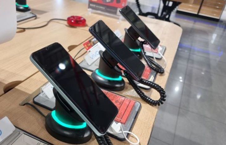 Витринная техника – ловушка для кошелька: 5 причин не покупать даже со скидкой Смартфоны