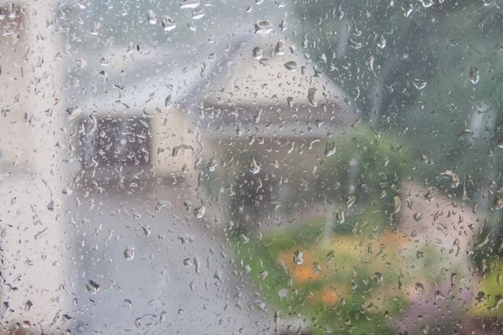Грязные окна после дождя? Советский трюк сделает их сияющими на полгода Окно