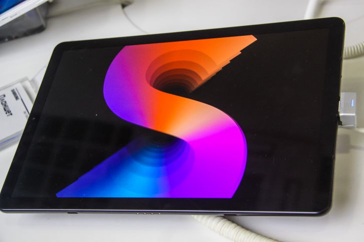 Вы больше не купите чехол: гениальный способ защитить планшет без лишних трат планшет