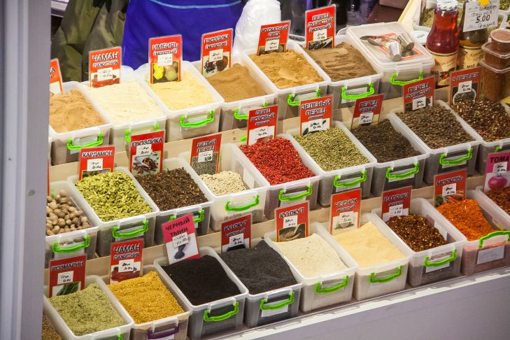 Обычная специя на вашей кухне разрушает щитовидку: проверьте сейчас специи