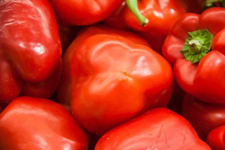 Фаршированные перцы в духовке: трансформация текстуры и вкуса – как добиться идеальной нежности без разрывов перец