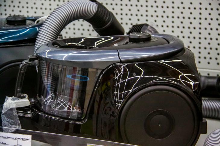 Как часто чистить фильтр пылесоса: признаки загрязнения и безопасные способы очистки пылесос