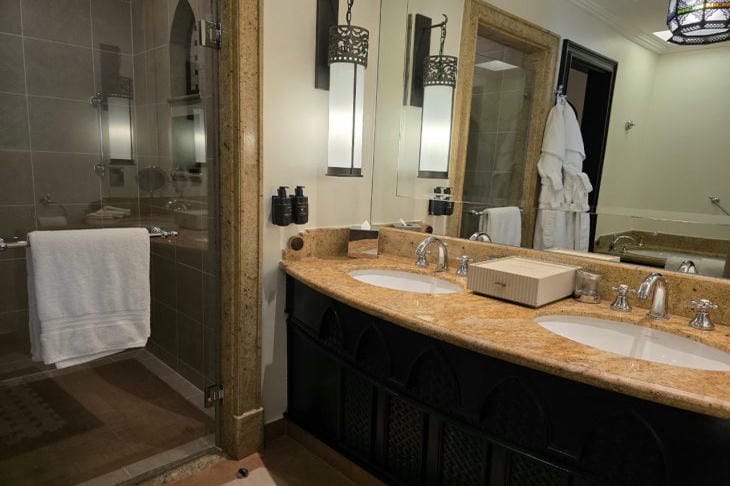 Как обновить ванную комнату: простые идеи для тех, кто считает деньги комната