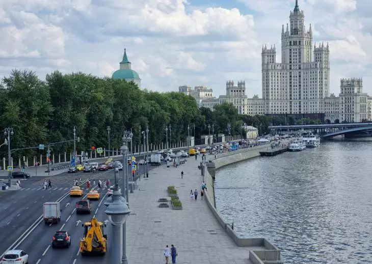 Chery покинет Россию ради биржи и электромобилей автомобиль