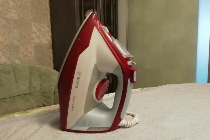 Как почистить утюг от нагара за 5 минут: простая паста из соды и перекиси водорода утюг