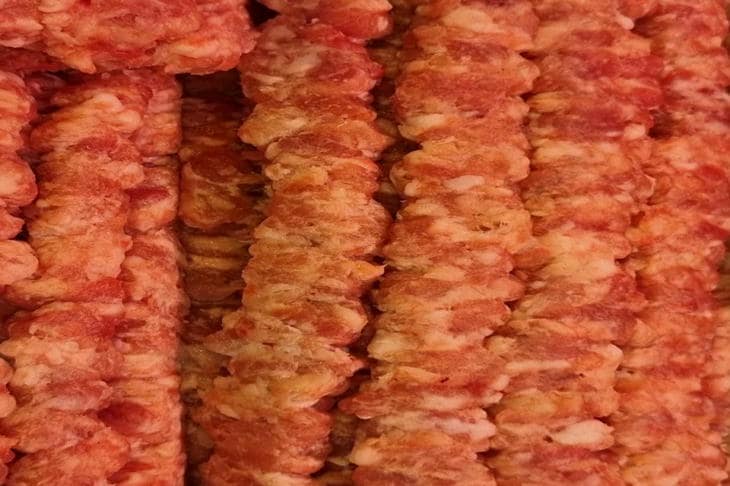 Как сделать котлеты нежными: секретный ингредиент от профессиональных поваров фарш