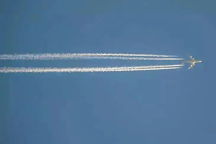 «Акрон» добрался до Петербурга с четырехчасовой задержкой: рейсы в Пулково встали из-за непогоды самолет