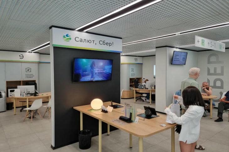 Скорость против сервиса: детские комнаты в Сбербанке стали предметом спора между властью и регулятором банк