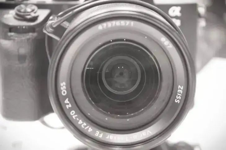 Лепс показал новогоднее селфи с Авророй Киба: пара вместе, довольные и счастливые камера