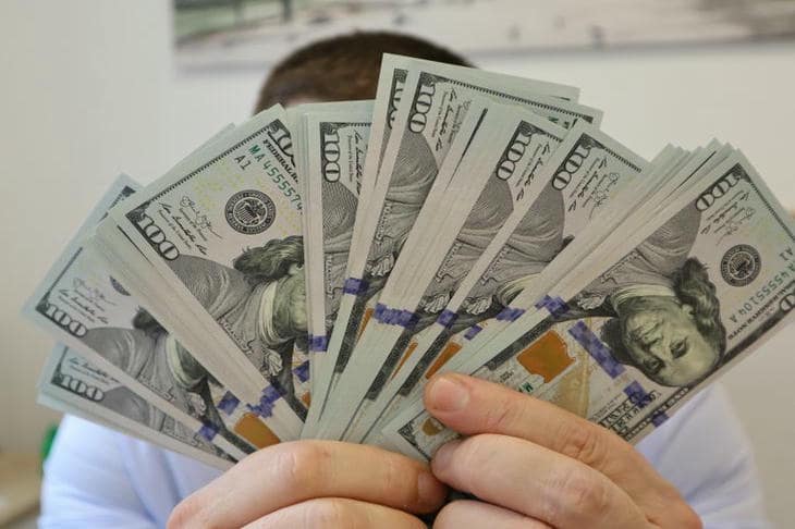 «Контракт на преступление»: капитан судна с кокаином рассказал в суде о зарплате в $7000 деньги