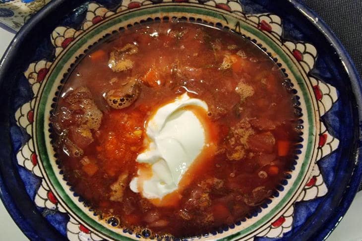 Почему суп нужно варить без крышки: тонкости управления паром суп