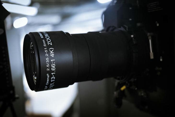 Поменялась до неузнаваемости: Аглаю Тарасову после визита к стилисту спутали с Ларисой Гузеевой кино