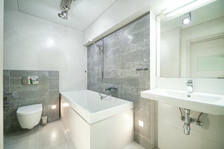 Как освещение в ванной комнате влияет на ваше утро и качество кожи: невидимый диктатор, с которым вы просыпаетесь комната