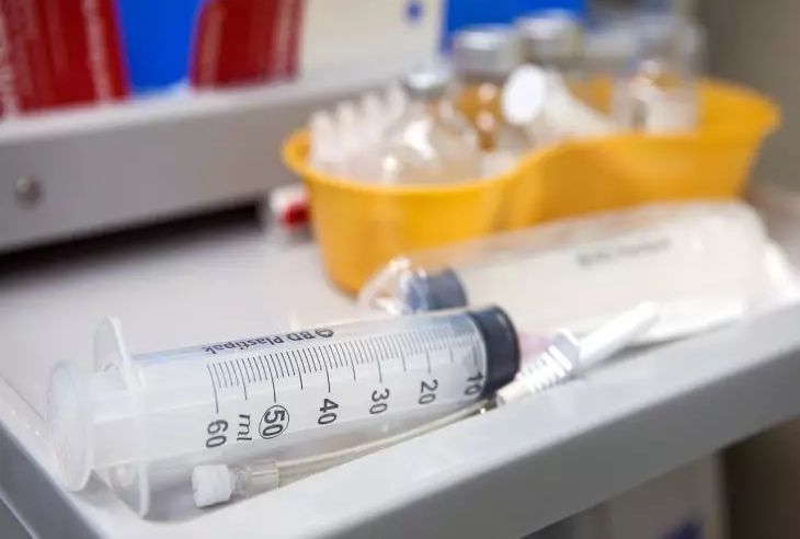 Российские вакцины от рака могут стать бесплатными по ОМС вакцина