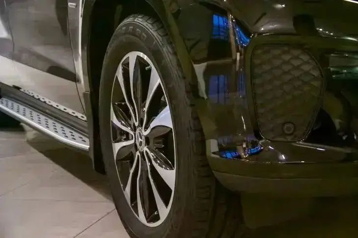 Porsche за 300 тысяч вместо 1,3 млн рублей: суд признал сделку Блиновской незаконной автомобиль