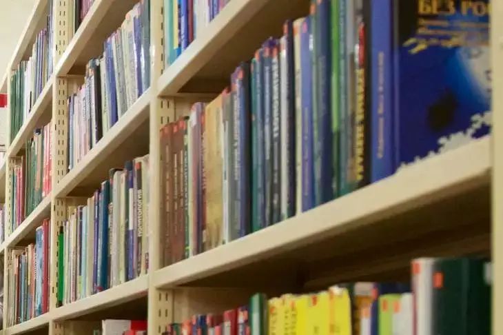 Переводы с пометкой: в России под маркировку попали романы Ремарка и Стейнбека книга