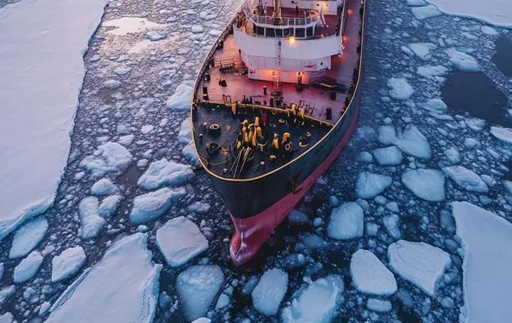 Эстония вызвала российского дипломата из-за ледокола «Мурманск» ледокол