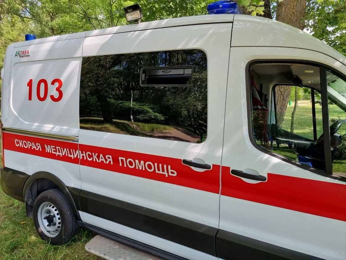 Столкновение двух автобусов в Казани: десять пострадавших, среди них четверо детей скорая помощь