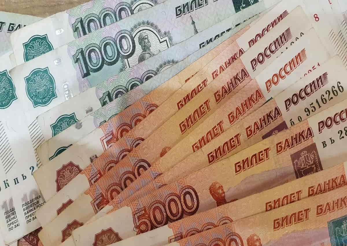 Цены на маркетплейсах за три года росли медленнее инфляции благодаря скидкам и программам лояльности российский рубль