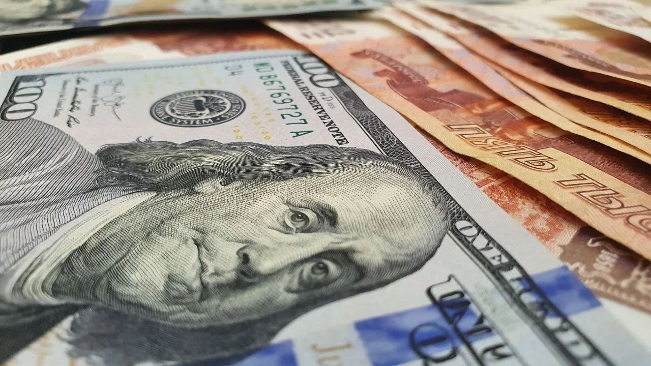 Аналитик спрогнозировала, сколько будет стоить доллар летом американский доллар