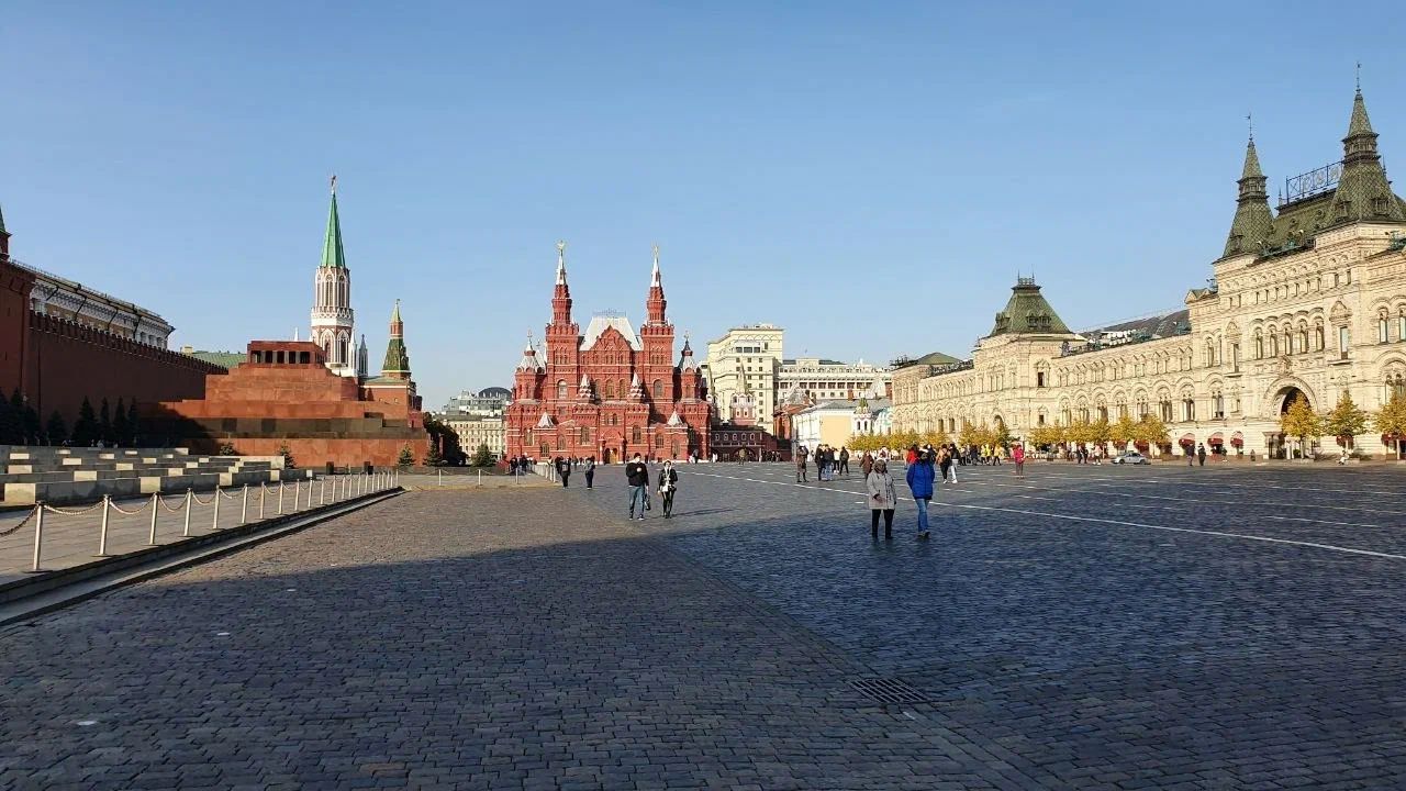 Новости сегодня за 14 мая 2026 года: удвоение лимита переработок, новый омбудсмен Лантратова и разрешение США на продажу чипов NVIDIA китайским гигантам Красная площадь
