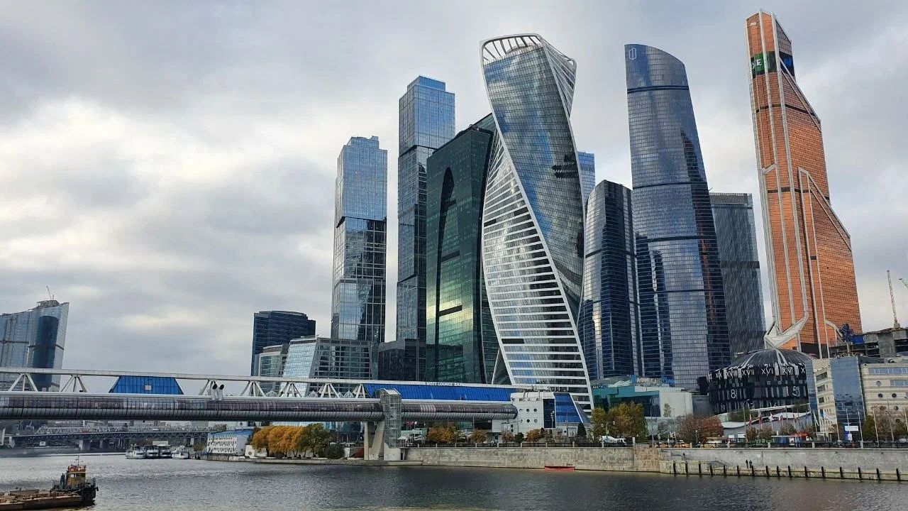Москвичам пообещали нормальный август без климатических сюрпризов улица Москвы