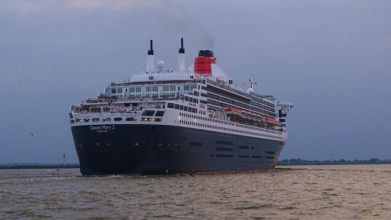Круизы Astoria Grande уходят из Сочи: все рейсы переносятся в Анталью круизный лайнер